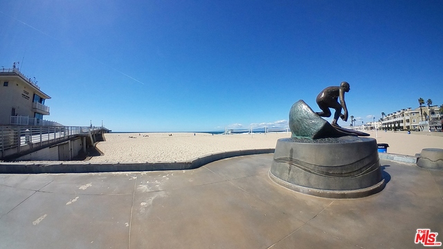 122 BAYVIEW Drive, Hermosa Beach, California 90254, 3 Bedrooms Bedrooms, ,2 BathroomsBathrooms,Residential,Sold,BAYVIEW,18324854