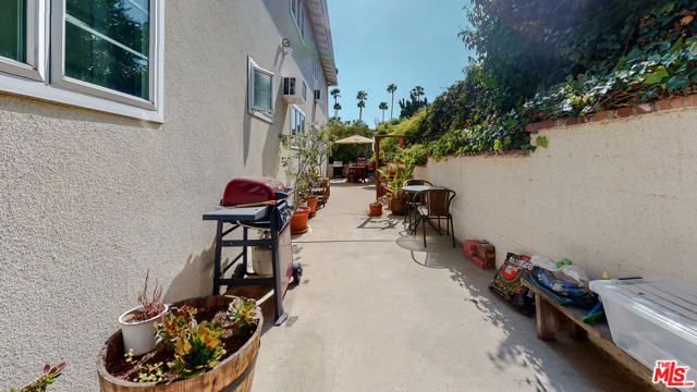 2 Bed Home for Sale in Los Angeles, California
