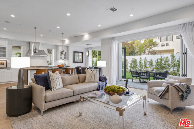 3513 ELM Avenue, Manhattan Beach, California 90266, 5 Bedrooms Bedrooms, ,4 BathroomsBathrooms,Residential,Sold,ELM,19437290