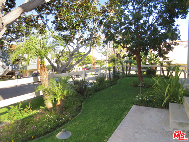 108 IRENA Avenue, Redondo Beach, California 90277, 2 Bedrooms Bedrooms, ,3 BathroomsBathrooms,Residential,Sold,IRENA,18322334