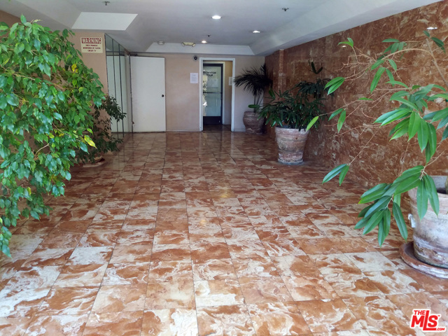 1 Bed Home for Sale in North Hollywood, California