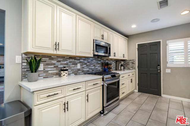 3 Bed Home for Sale in Los Angeles, California