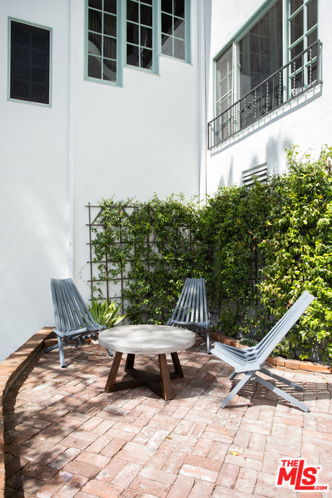 4 Bed Home for Sale in Los Angeles, California