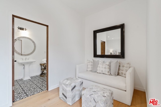 4 Bed Home for Sale in Los Angeles, California