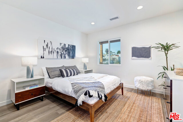 3 Bed Home for Sale in Los Angeles, California