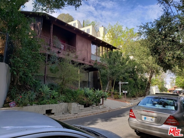 3 Bed Home for Sale in Sherman Oaks, California