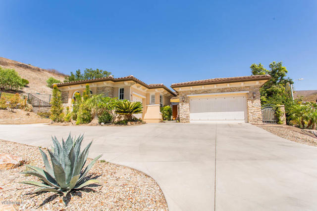 Photo of 421 N Conejo School Road, Thousand Oaks, CA 91362