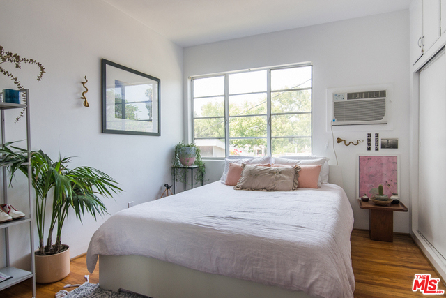  Income Home for Sale in Los Angeles, California