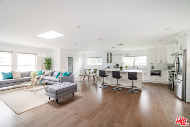 4 Bed Home for Sale in Sherman Oaks, California