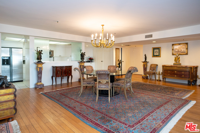2 Bed Home for Sale in Los Angeles, California