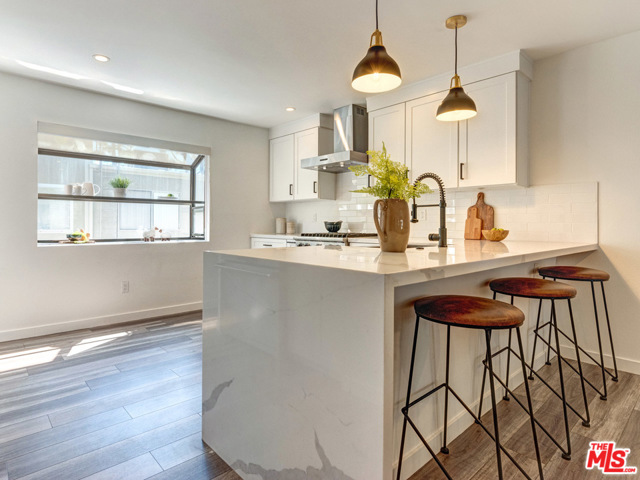 2 Bed Home for Sale in Venice, California