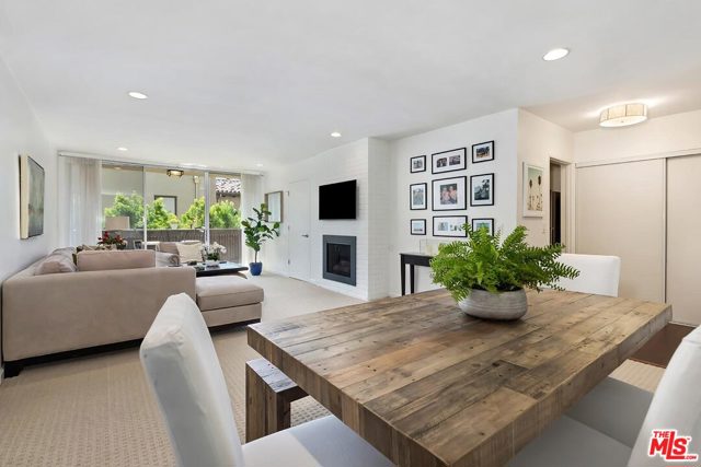 1 Bed Home for Sale in Los Angeles, California