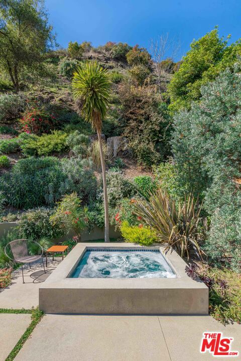 3 Bed Home for Sale in Los Angeles, California