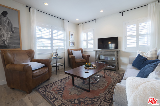 3 Bed Home for Sale in Hawthorne, California