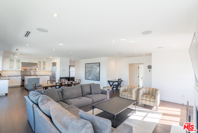 402 VIA SAN SEBASTIAN, Redondo Beach, California 90277, 3 Bedrooms Bedrooms, ,1 BathroomBathrooms,Residential,Sold,VIA SAN SEBASTIAN,19437562