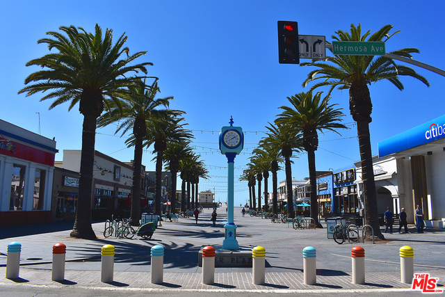 122 BAYVIEW Drive, Hermosa Beach, California 90254, 3 Bedrooms Bedrooms, ,2 BathroomsBathrooms,Residential,Sold,BAYVIEW,18324854