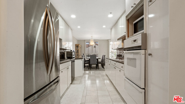 3 Bed Home for Sale in Los Angeles, California