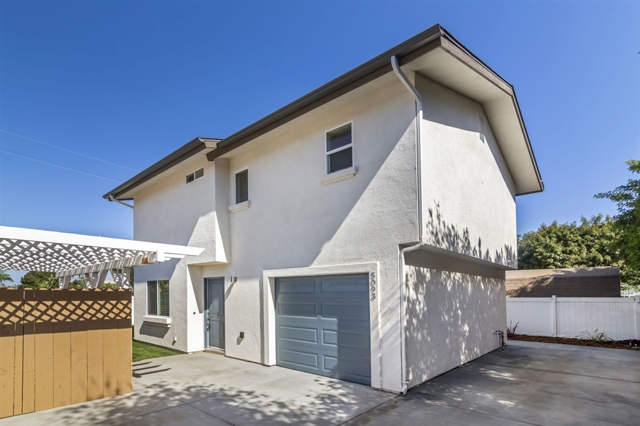 5091 Roscrea Ave
