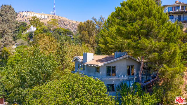 4 Bed Home for Sale in Los Angeles, California