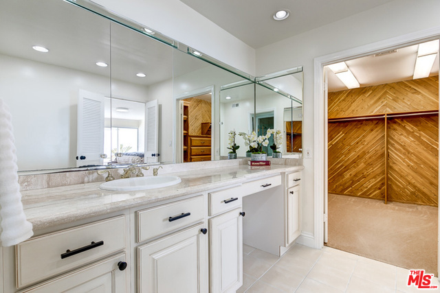 61 OCEANAIRE Drive, Rancho Palos Verdes, California 90275, 3 Bedrooms Bedrooms, ,3 BathroomsBathrooms,Residential,Sold,OCEANAIRE,19451576