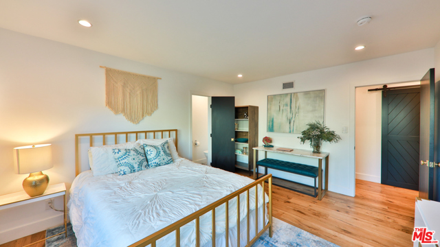 4 Bed Home for Sale in Encino, California