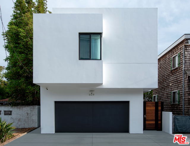 3 Bed Home for Sale in Venice, California