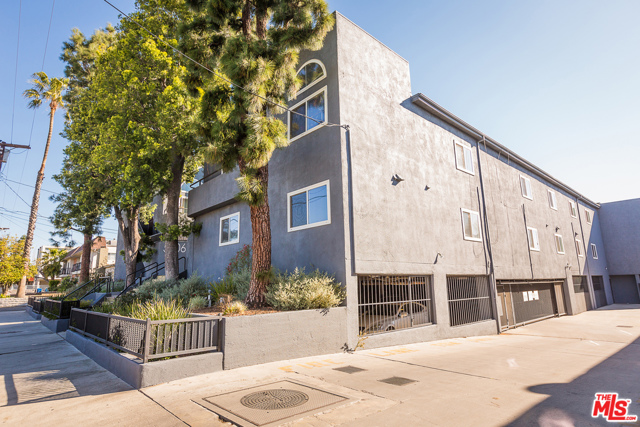 2 Bed Home for Sale in North Hollywood, California