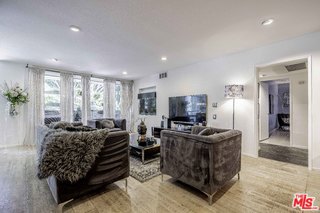 1015 KINGS Road, Los Angeles, California 90069, 2 Bedrooms Bedrooms, ,2 BathroomsBathrooms,Residential Purchase,For Sale,KINGS,19503772