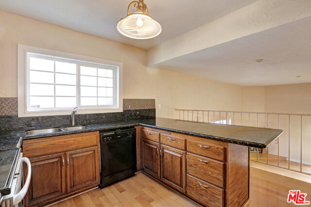 2119 DUFOUR Avenue, Redondo Beach, California 90278, 4 Bedrooms Bedrooms, ,2 BathroomsBathrooms,Residential,Sold,DUFOUR,17256256