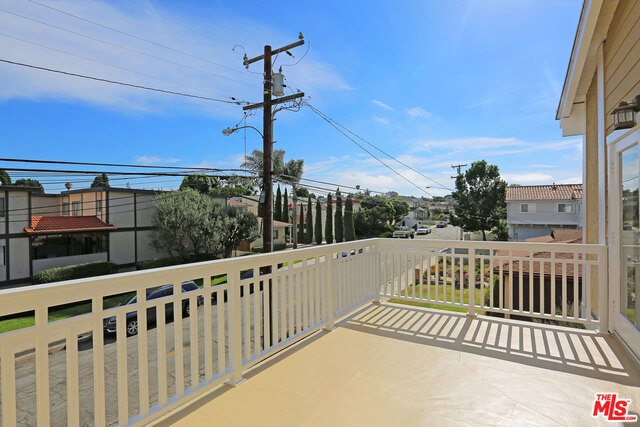 2119 DUFOUR Avenue, Redondo Beach, California 90278, 4 Bedrooms Bedrooms, ,2 BathroomsBathrooms,Residential,Sold,DUFOUR,17256256