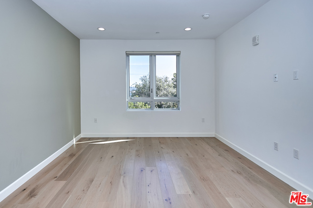 2 Bed Home for Sale in Los Angeles, California