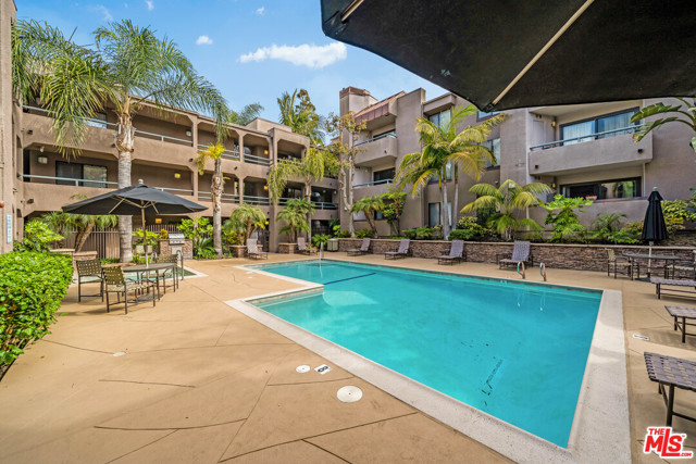 2 Bed Home for Sale in Playa del Rey, California
