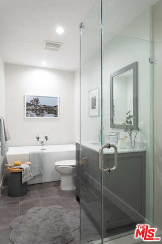 1 Bed Home for Sale in West Hollywood, California
