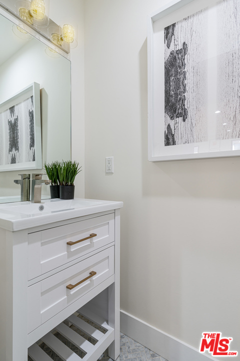 3 Bed Home for Sale in Sherman Oaks, California