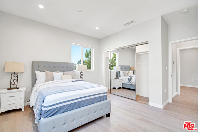  Income Home for Sale in Los Angeles, California