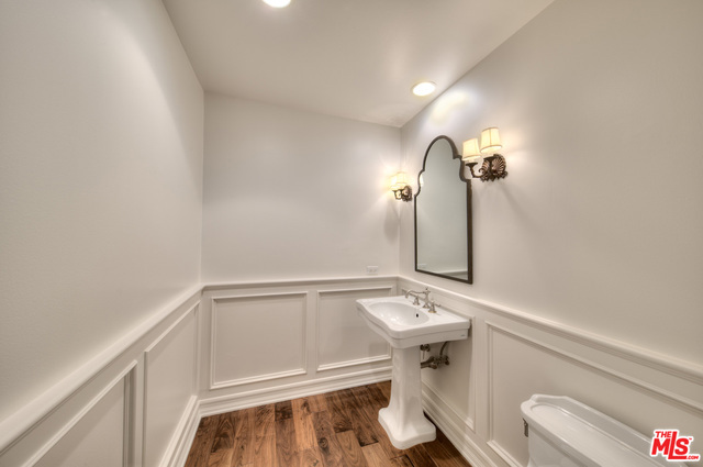 2 Bed Home for Sale in Los Angeles, California