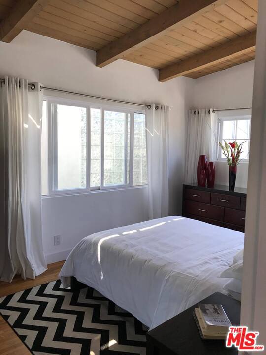 333 19Th Street, Manhattan Beach, California 90266, 5 Bedrooms Bedrooms, ,3 BathroomsBathrooms,Residential,Sold,19Th,21678480