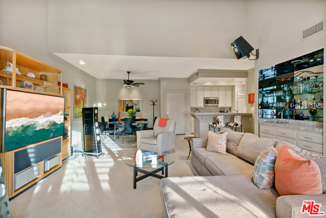 2 Bed Home for Sale in Valley Village, California