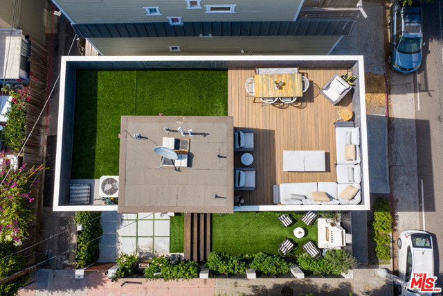 3 Bed Home for Sale in Venice, California