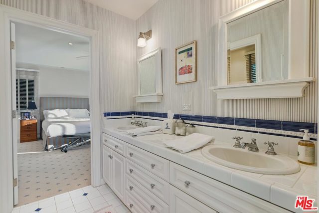 5 Bed Home for Sale in Pacific Palisades, California