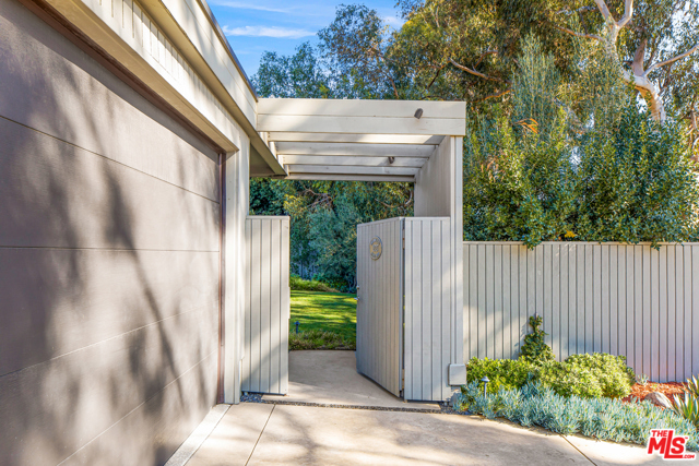 4 Bed Home for Sale in Los Angeles, California