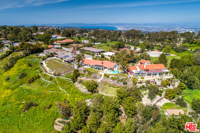 61 OCEANAIRE Drive, Rancho Palos Verdes, California 90275, 3 Bedrooms Bedrooms, ,3 BathroomsBathrooms,Residential,Sold,OCEANAIRE,19451576