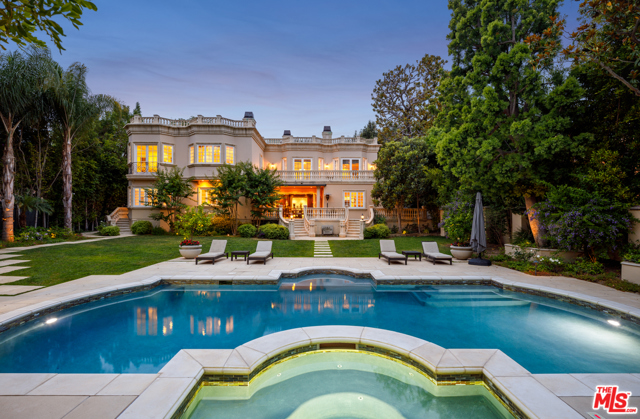 7 Bed Home for Sale in Beverly Hills, California