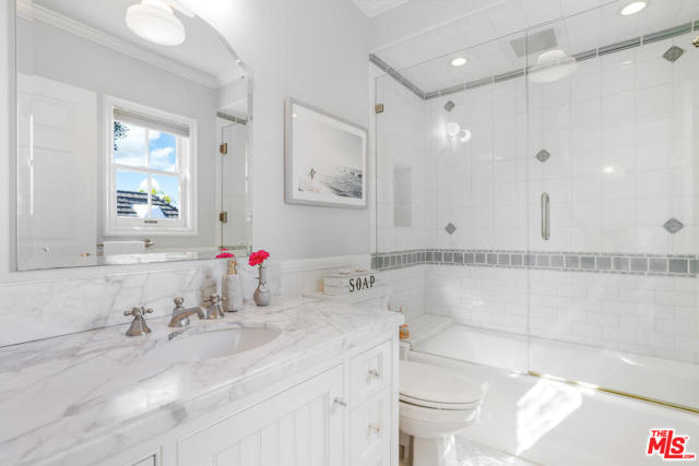 6 Bed Home for Sale in Pacific Palisades, California