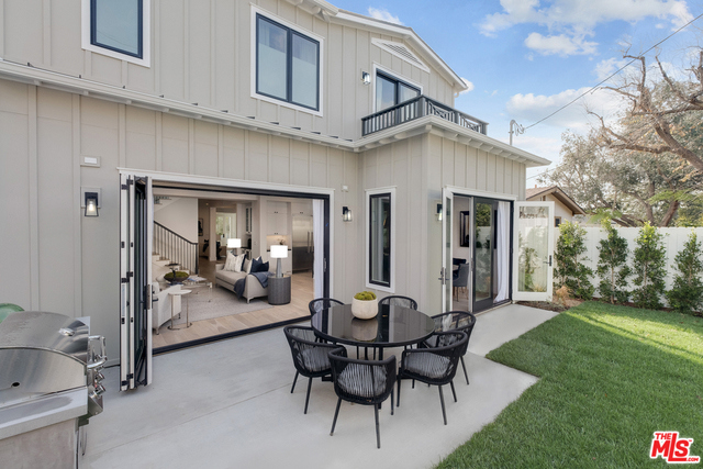 3513 ELM Avenue, Manhattan Beach, California 90266, 5 Bedrooms Bedrooms, ,4 BathroomsBathrooms,Residential,Sold,ELM,19437290