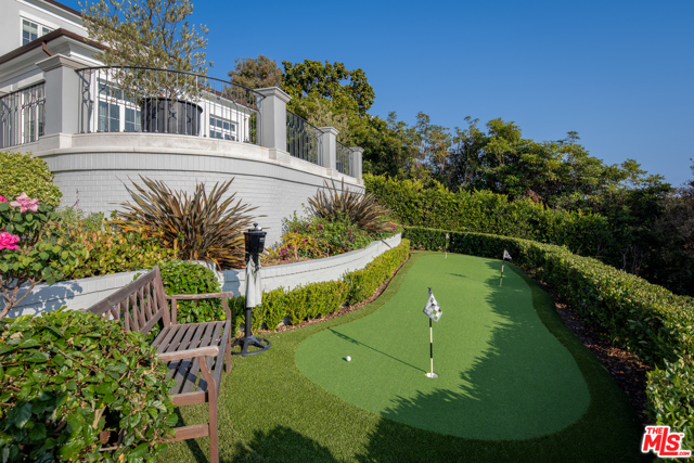7 Bed Home for Sale in Los Angeles, California