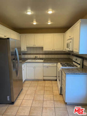 Photo of 5115 KESTER Avenue #17, Sherman Oaks, CA 91403