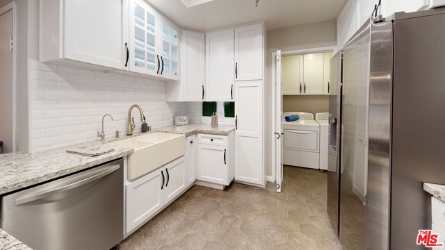 2 Bed Home for Sale in Sherman Oaks, California