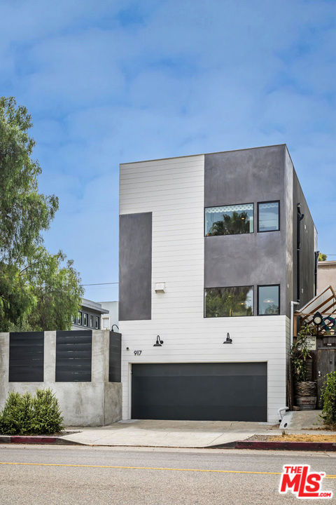 3 Bed Home for Sale in Venice, California
