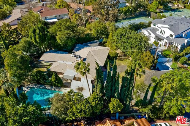 5 Bed Home for Sale in Encino, California